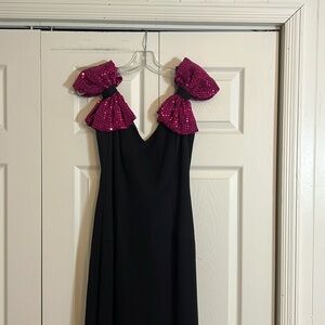 VTG NADINE Women’s Size 11/12 Long Black Gown with Pink Sequin Bow Sleeves